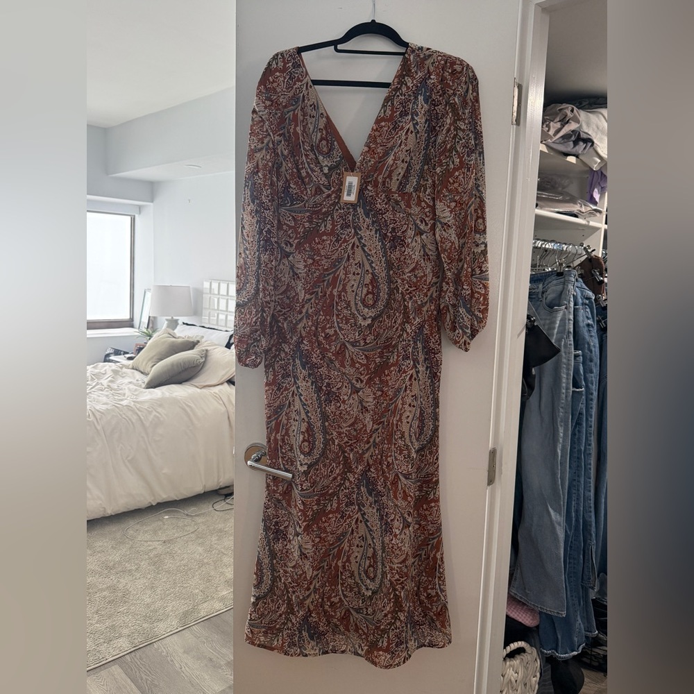 Vestique Multicolor Paisley Long Sleeve Dress